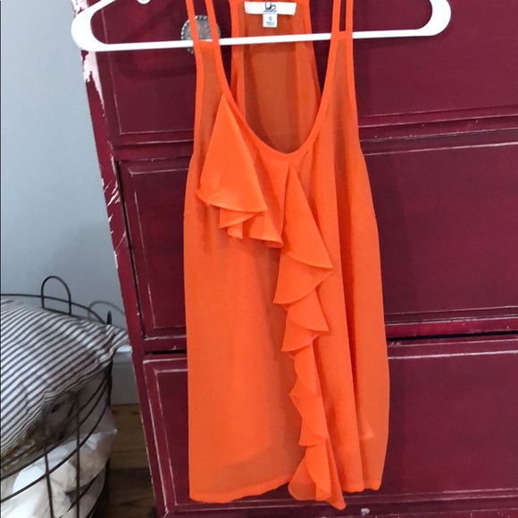 Ya Tank - Picture 1 of 3